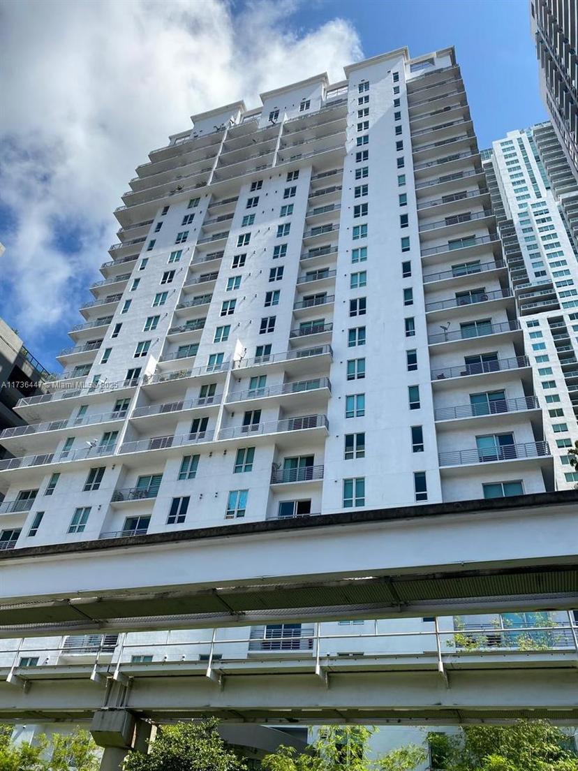 Picture of 234 NE 3Rd St # 1105, Miami FL 33132