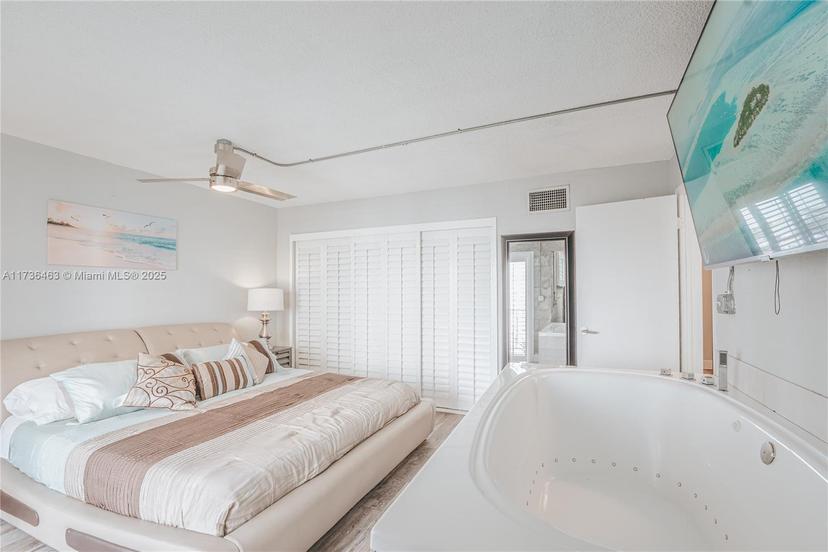Picture of 1340 Lincoln Rd # 805, Miami Beach FL 33139