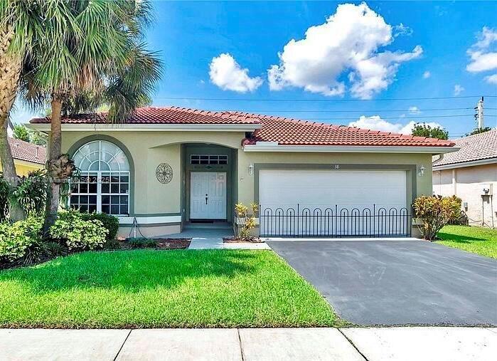 Picture of 38 Gables Blvd, Weston FL 33326