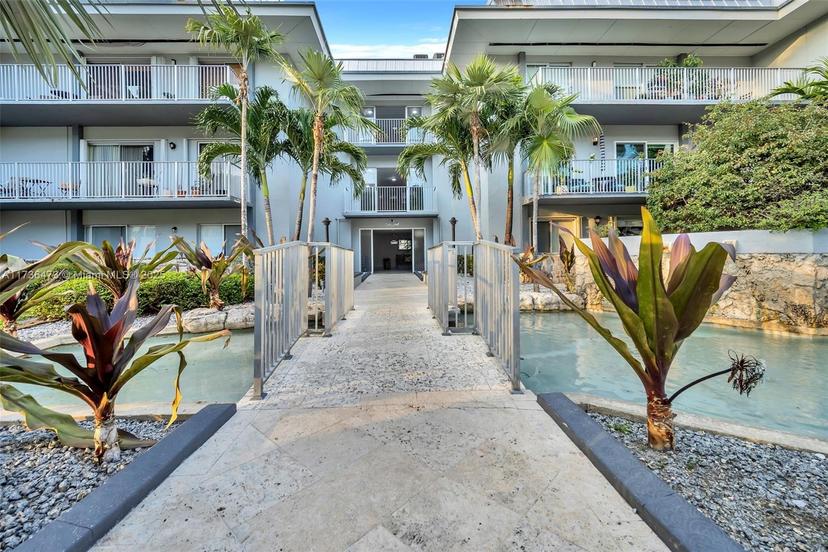Picture of 7403 SW 82Nd St # 113N, Miami FL 33143