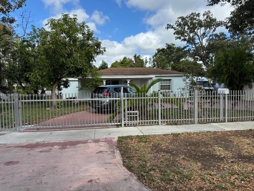 Picture of 901 NE 128Th St, North Miami FL 33161