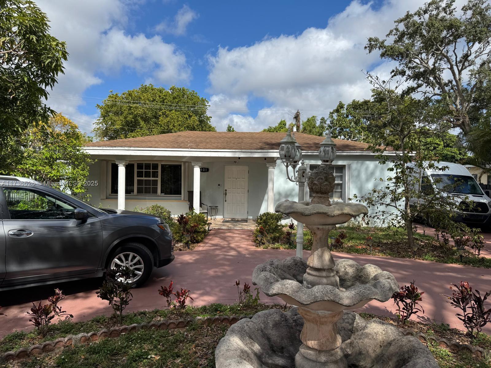 Picture of 901 NE 128Th St, North Miami, FL 33161