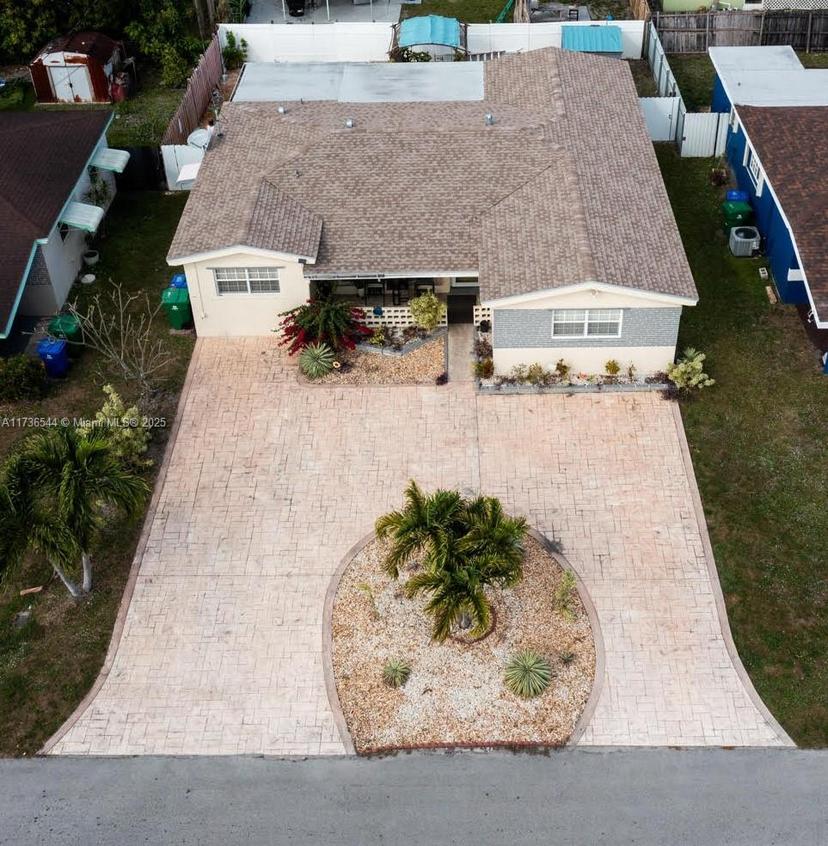 Picture of 7741 Kismet St, Miramar FL 33023