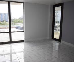 Picture of 1600 S Ocean Dr # 3G, Hollywood, FL 33019