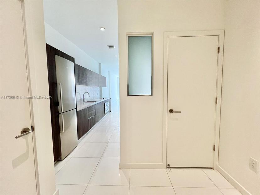 Picture of 851 NE 1St Ave # 505, Miami FL 33132