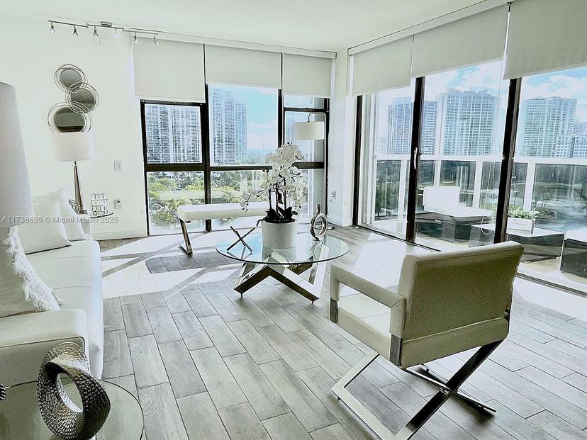 Picture of 3625 N Country Club Dr # 1103, Aventura FL 33180