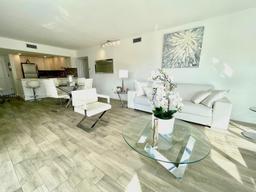 Picture of 3625 N Country Club Dr # 1103, Aventura, FL 33180