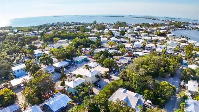 Picture of 80 Le Grand Dr, Key Largo FL 33037