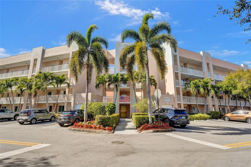 Picture of 2541 N Nob Hill Rd # 202, Sunrise FL 33322