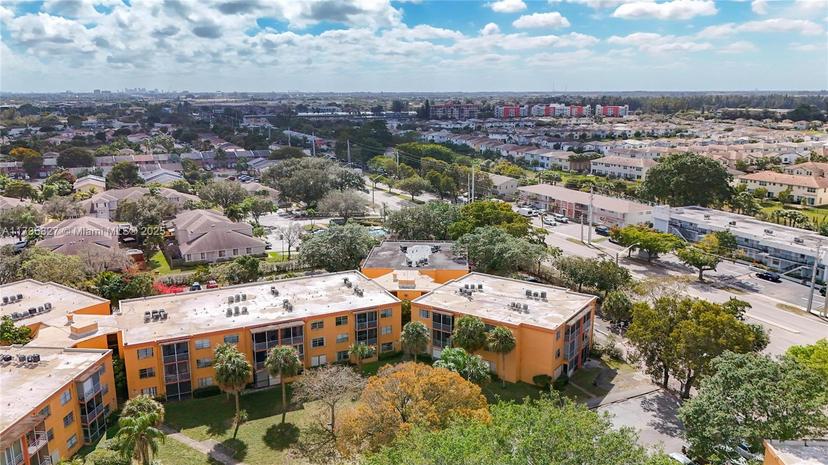 Picture of 4304 NW 9Th Ave # 3C, Deerfield Beach FL 33064
