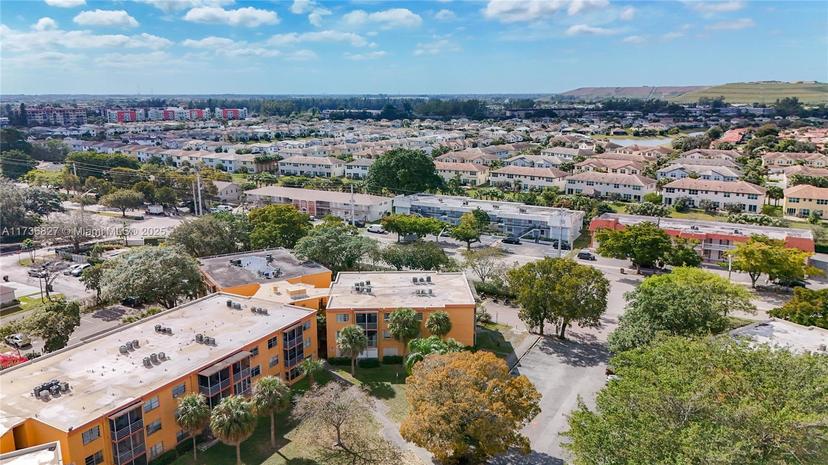 Picture of 4304 NW 9Th Ave # 3C, Deerfield Beach FL 33064