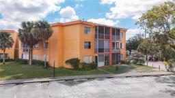 Picture of 4304 NW 9Th Ave # 3C, Deerfield Beach, FL 33064
