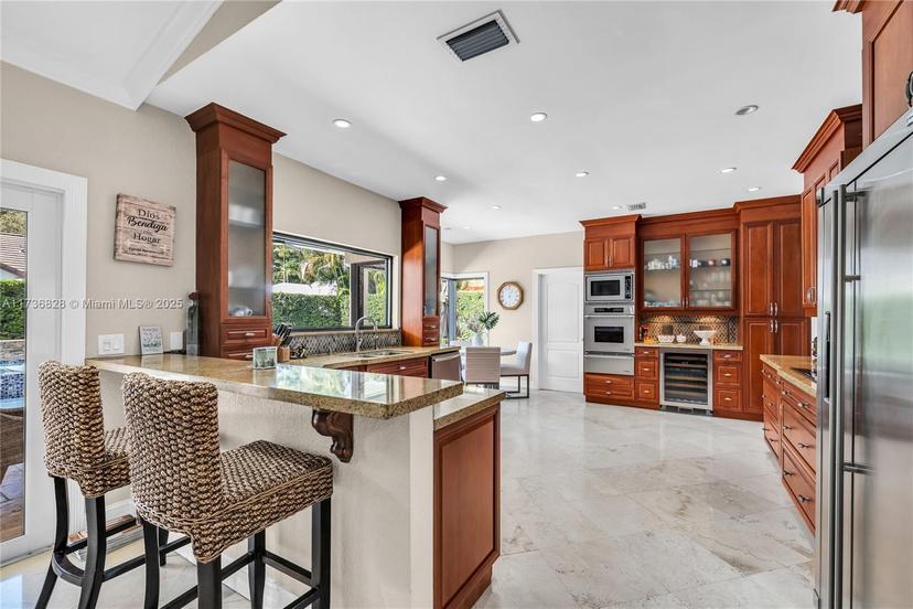 Picture of 15522 NW 82Nd Pl, Miami Lakes FL 33016