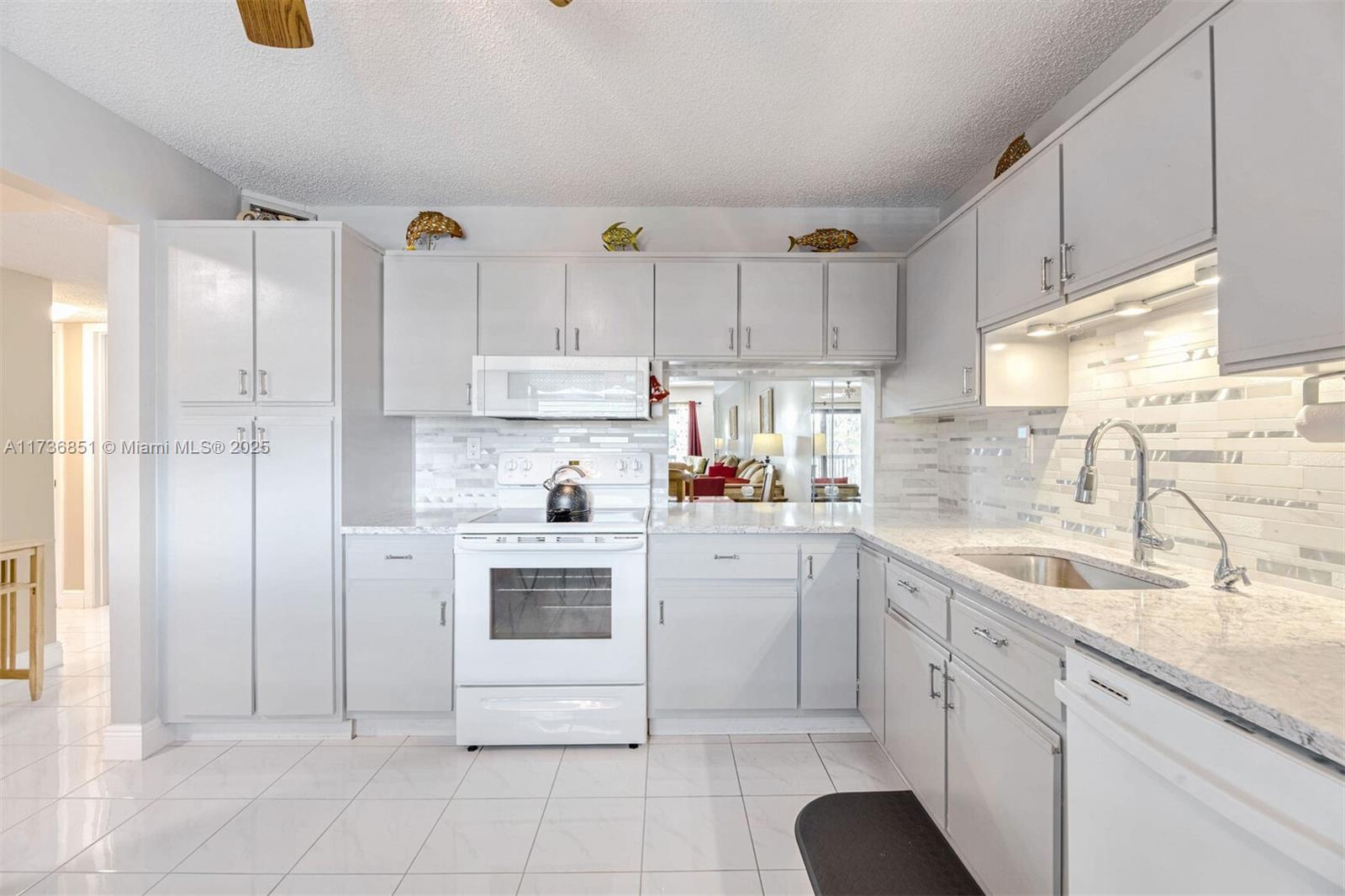 Picture of 4955 E Sabal Palm Blvd # 305, Tamarac, FL 33319