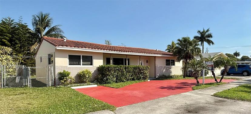 Picture of 903 NE 2Nd St, Hallandale Beach FL 33009