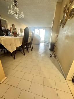Picture of 427 Golden Isles Dr # 7E, Hallandale Beach, FL 33009