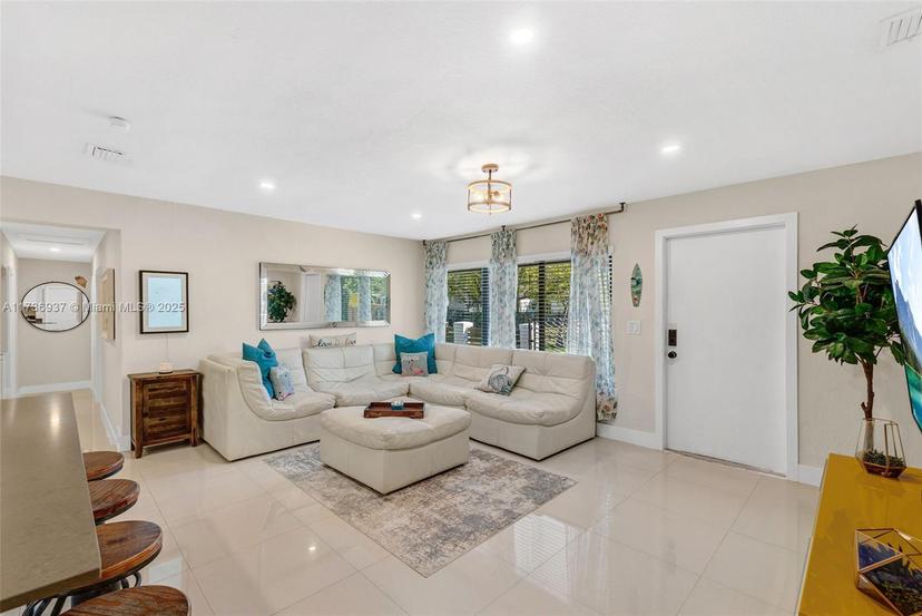 Picture of 246 NW 82Nd Ter, Miami FL 33150