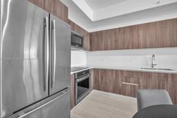 Picture of 2960 NE 207Th St # 1102, Aventura, FL 33180