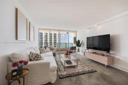 Picture of 555 NE 15Th St # 20G, Miami, FL 33132