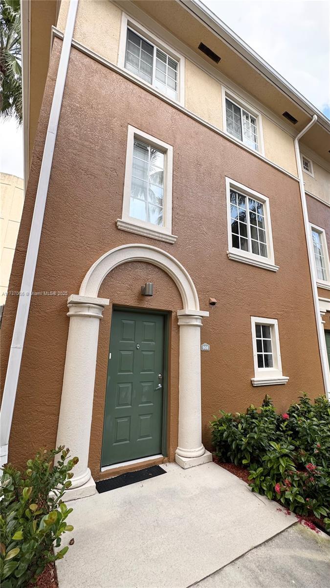 Picture of 2845 NE 185Th St # 908, Aventura, FL 33180