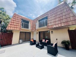 Picture of 529 Green Springs Pl, West Palm Beach, FL 33409