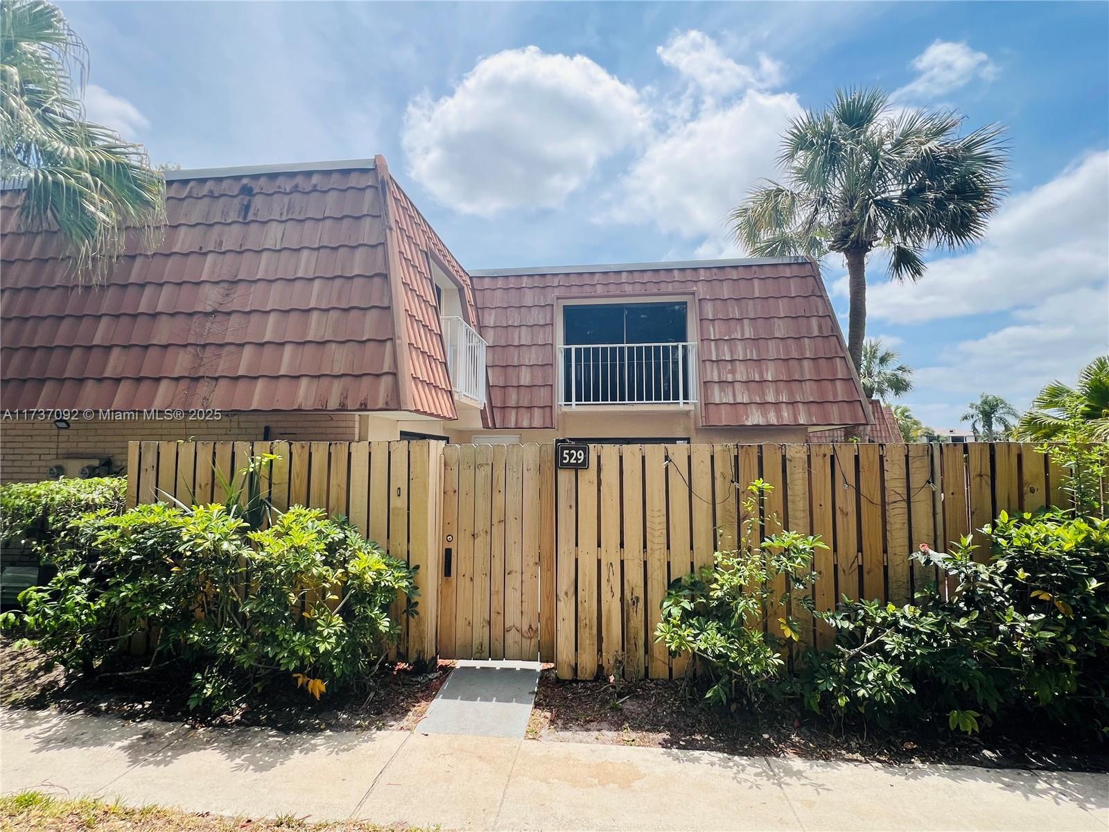 Picture of 529 Green Springs Pl, West Palm Beach, FL 33409