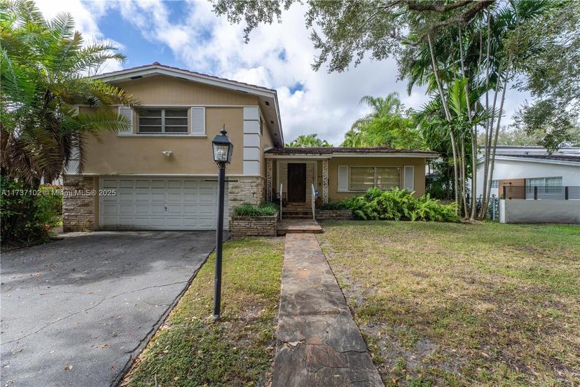 Picture of 4310 Monserrate St, Coral Gables FL 33146