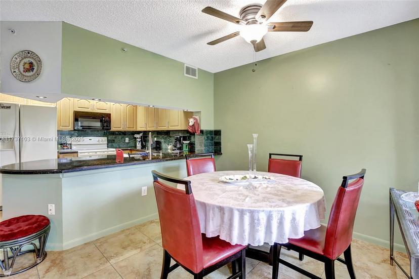 Picture of 12650 SW 15Th St # 111F, Pembroke Pines FL 33027