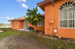 Picture of 3431 SW 156Th Ct, Miami, FL 33185