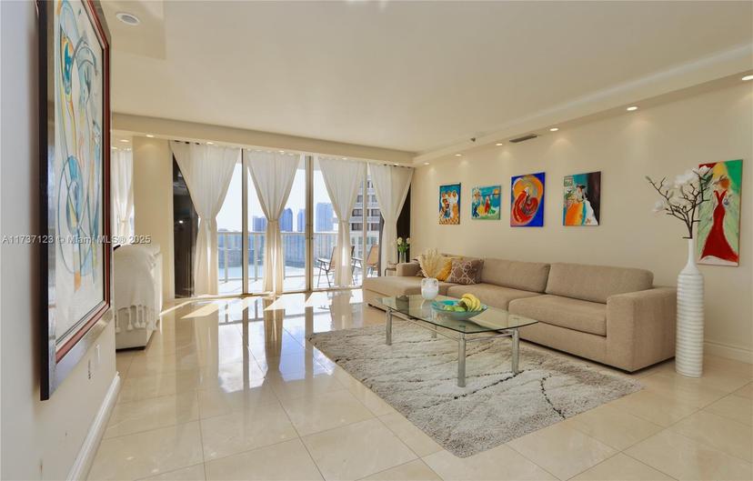 Picture of 4000 Island Blvd # 2402, Aventura FL 33160