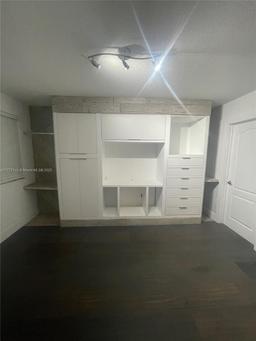 Picture of 17650 NW 73Rd Ave # 18, Hialeah, FL 33015