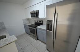 Picture of 15201 SW 80Th St # 207, Miami, FL 33193