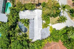 Picture of 385 Harbor Ct, Key Biscayne, FL 33149