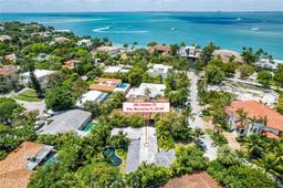 Picture of 385 Harbor Ct, Key Biscayne, FL 33149