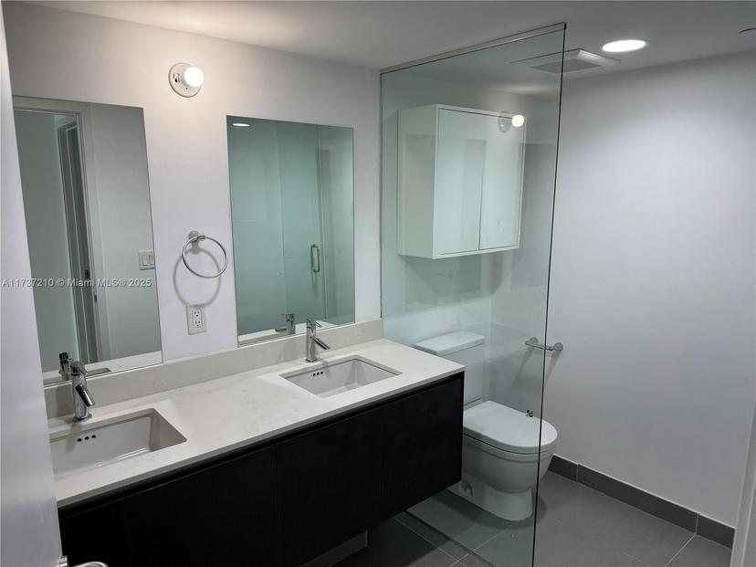 Picture of 6620 Indian Creek Dr # 713, Miami Beach FL 33141
