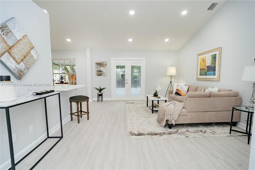 Picture of 420 SW Meadow Ter, Port St. Lucie FL 34984