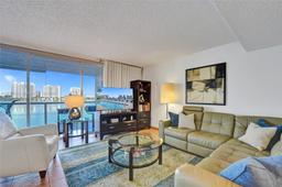 Picture of 17700 N Bay Rd # 608, Sunny Isles Beach, FL 33160