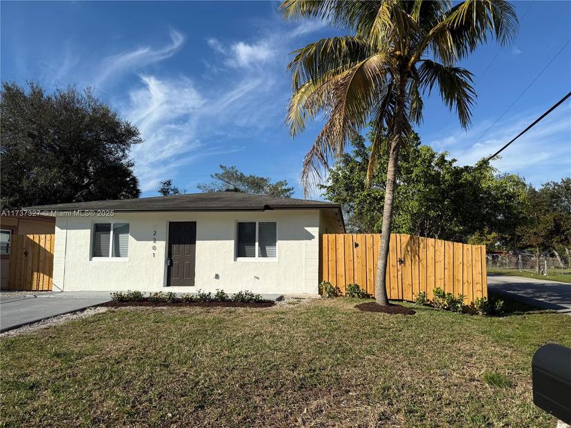 Picture of 2201 NW 6Th Ct, Fort Lauderdale FL 33311