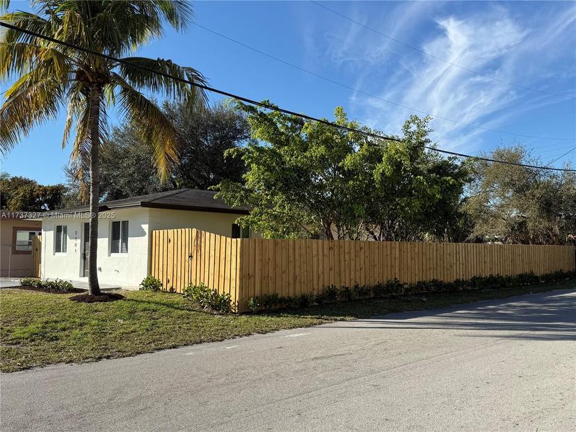 Picture of 2201 NW 6Th Ct, Fort Lauderdale FL 33311