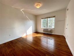 Picture of 741 15Th St # 12, Miami Beach, FL 33139