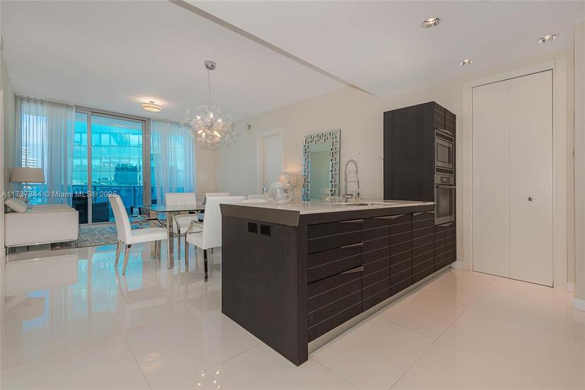Picture of 200 Biscayne Boulevard Way # 5109, Miami FL 33131