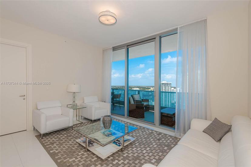 Picture of 200 Biscayne Boulevard Way # 5109, Miami FL 33131