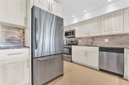 Picture of 200 Diplomat Pkwy # 729, Hallandale Beach, FL 33009