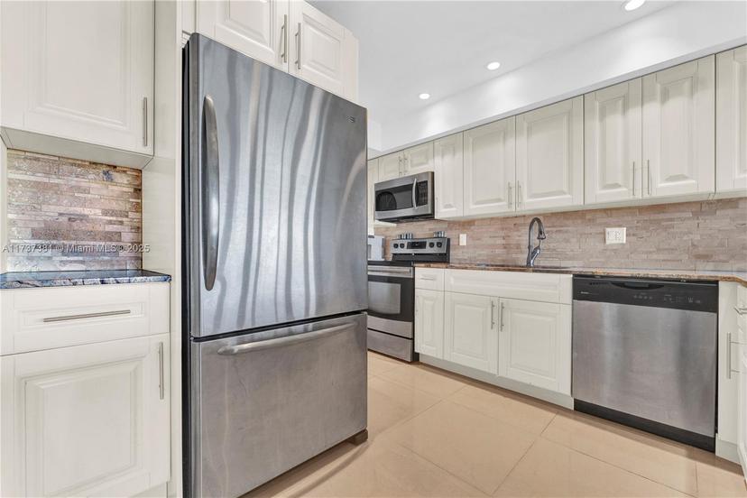 Picture of 200 Diplomat Pkwy # 729, Hallandale Beach FL 33009