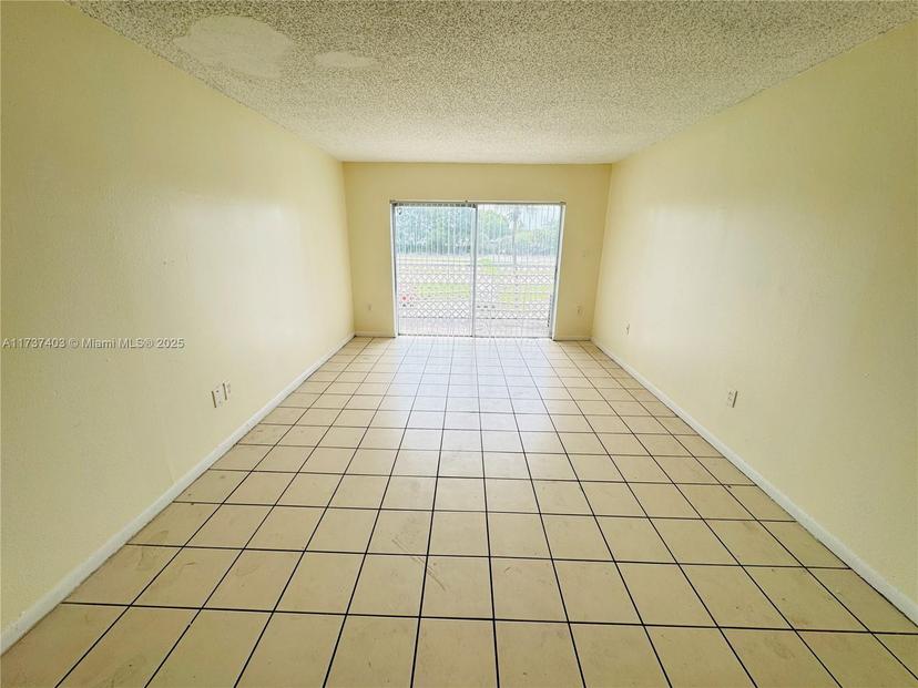 Picture of 3610 NW 21St St # 205, Lauderdale Lakes FL 33311