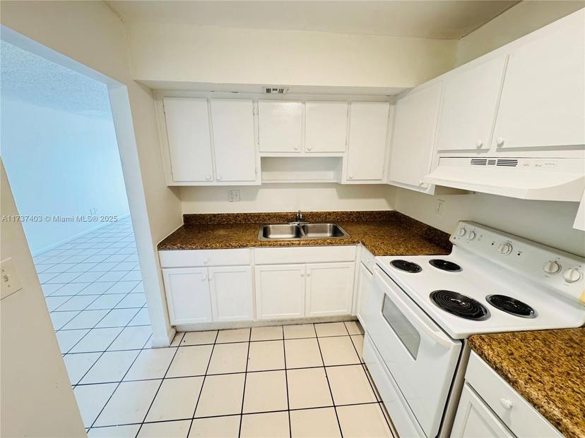Picture of 3610 NW 21St St # 205, Lauderdale Lakes FL 33311