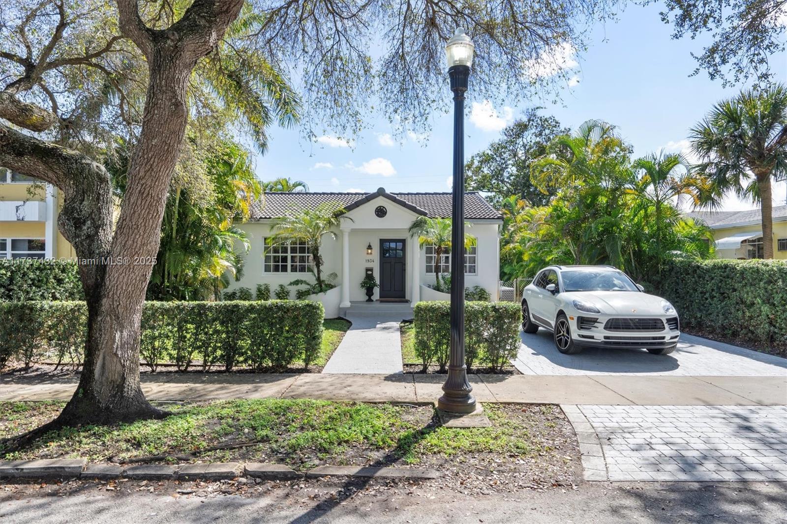 Picture of 1934 Jefferson St, Hollywood, FL 33020