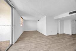 Picture of 14180 SW 84Th St # G, Miami, FL 33183