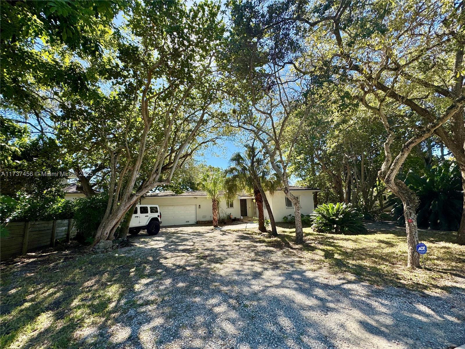 Picture of 5930 SW 80Th St, South Miami, FL 33143