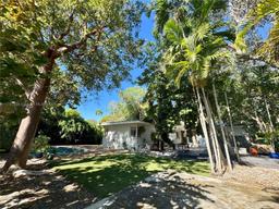 Picture of 5930 SW 80Th St, South Miami, FL 33143